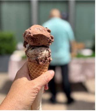 Picture of Ice cream cone on the outside of Rosenberg & Estis, P.C's terrace.